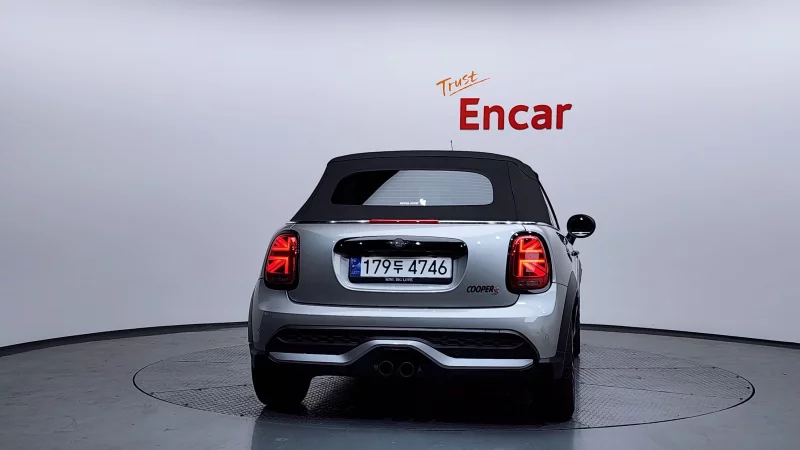 MINI Cooper Convertible