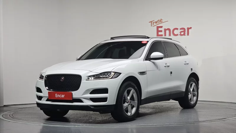 Jaguar F-PACE