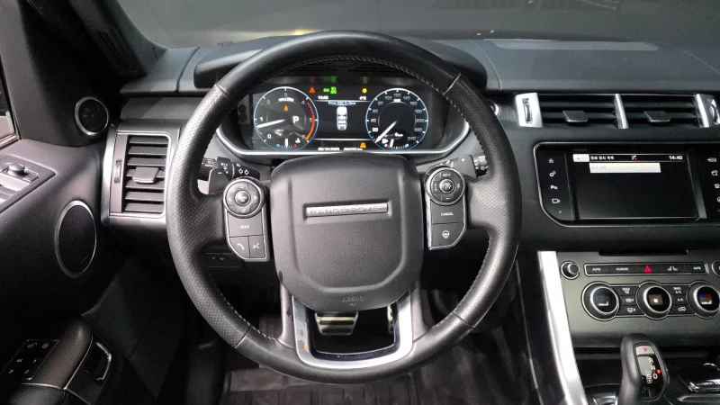 Land Rover RANGE ROVER SPORT