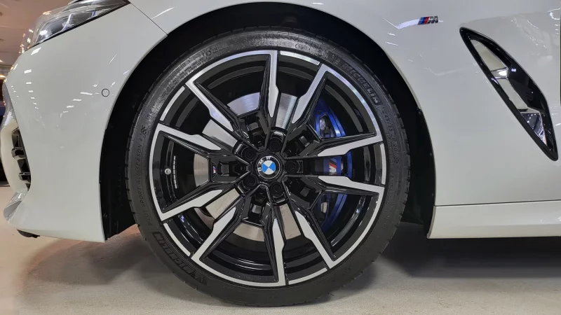 BMW 8-Series