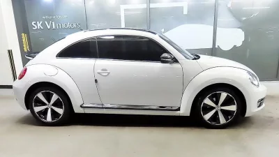 Volkswagen BEETLE