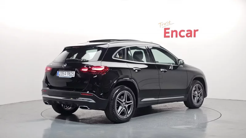 Mercedes-Benz GLA-Class