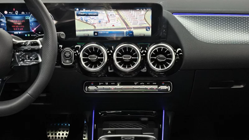 Mercedes-Benz GLA-Class