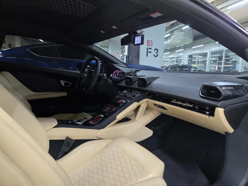 Lamborghini HURACAN