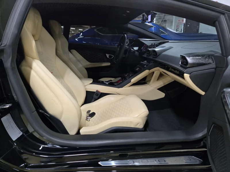 Lamborghini HURACAN