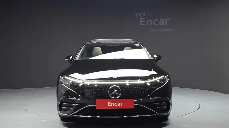 Mercedes-Benz EQS
