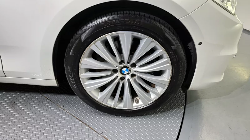 BMW 5-Series Gran Turismo