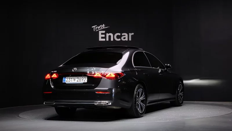 Mercedes-Benz E-Class