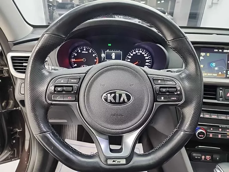 Kia K5