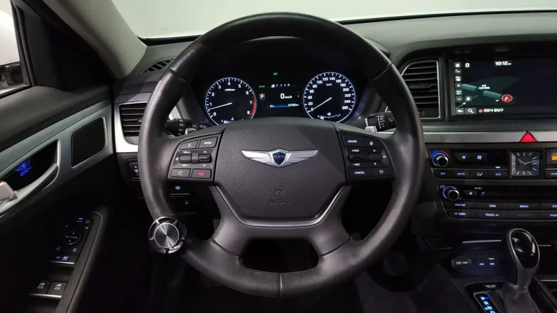 Hyundai Genesis