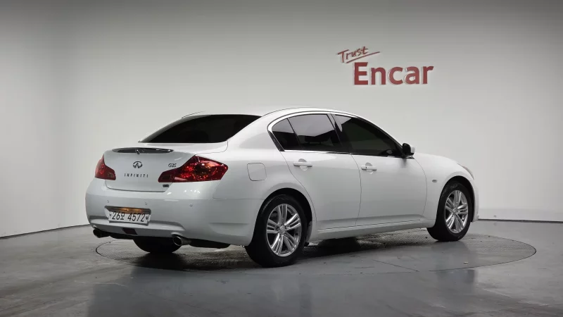 Infiniti G