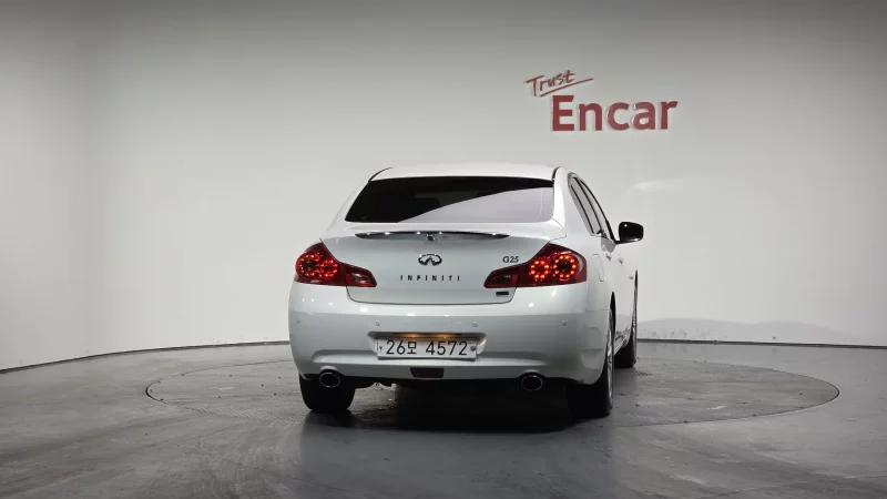 Infiniti G