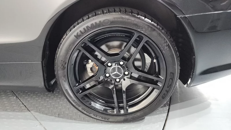 Mercedes-Benz SL-Class