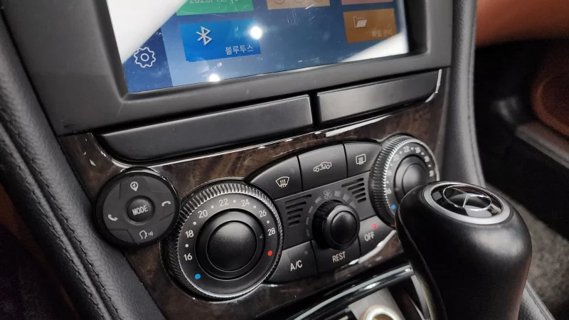 Mercedes-Benz SL-Class