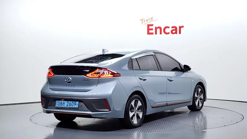Hyundai Ioniq