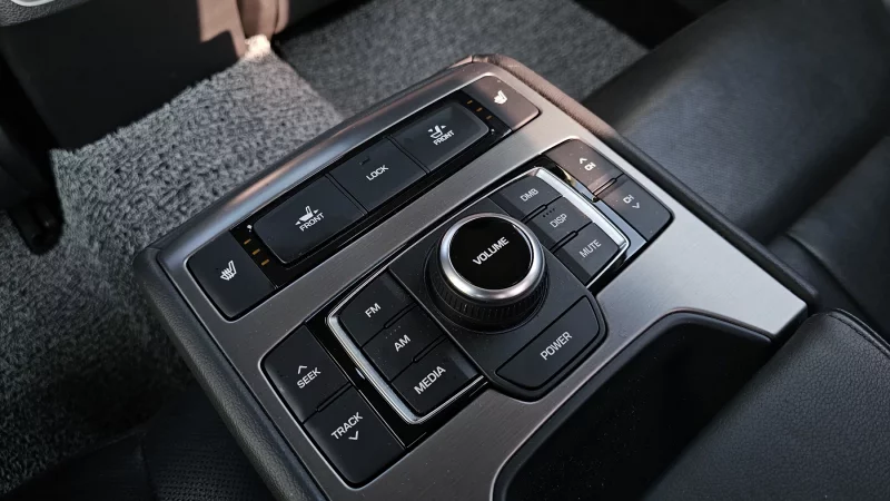 Hyundai Genesis