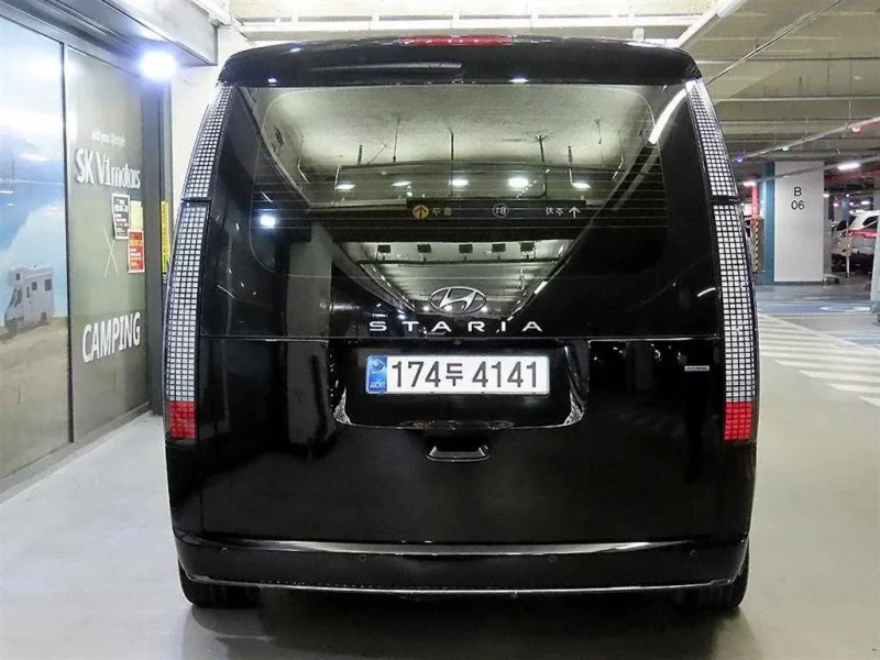 Hyundai Staria