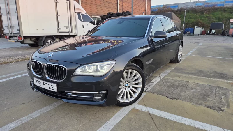 BMW 7-Series