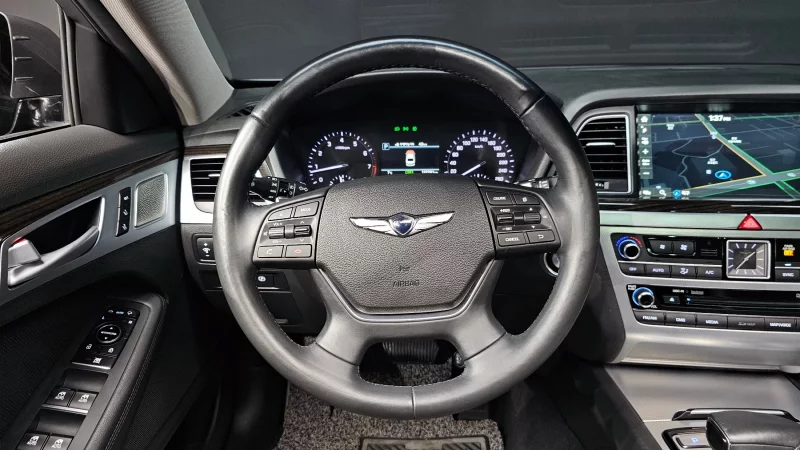 Genesis G80