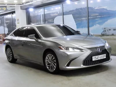 Lexus ES300h