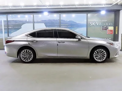 Lexus ES300h