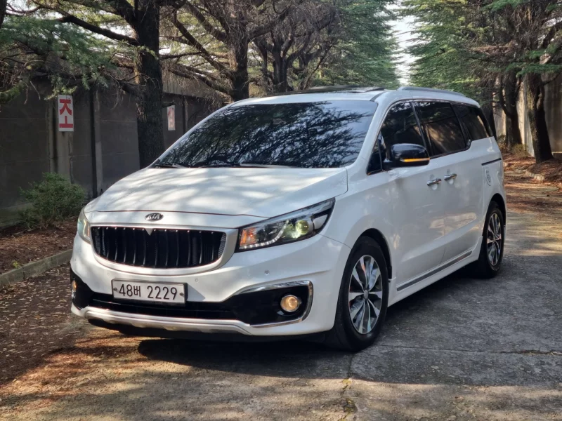 Kia Carnival