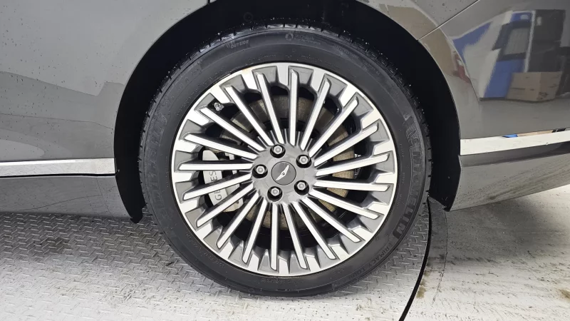 Genesis Electrified G80