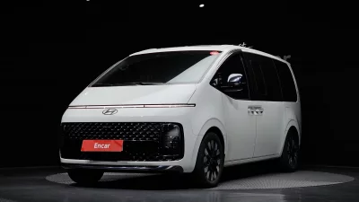 Hyundai Staria