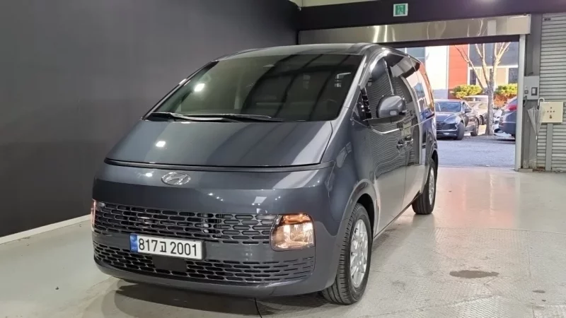 Hyundai Staria