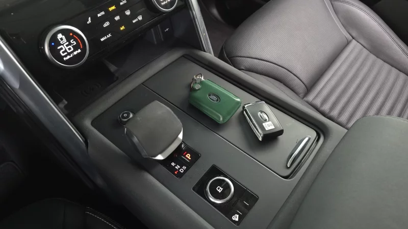 Land Rover DISCOVERY