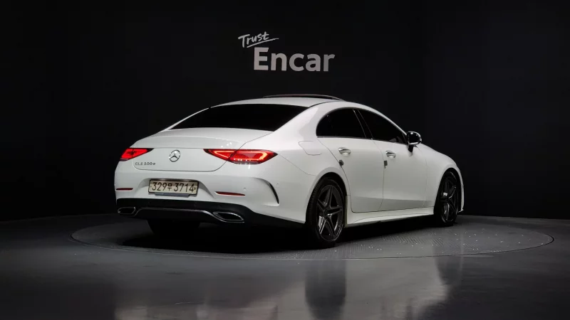 Mercedes-Benz CLS-Class