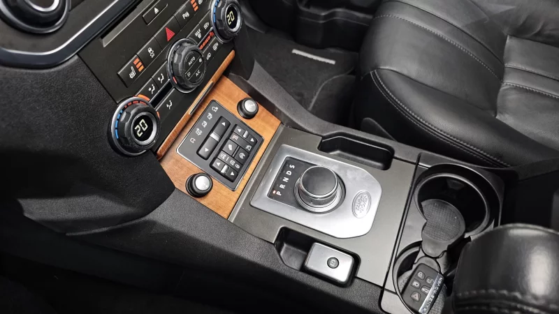 Land Rover DISCOVERY