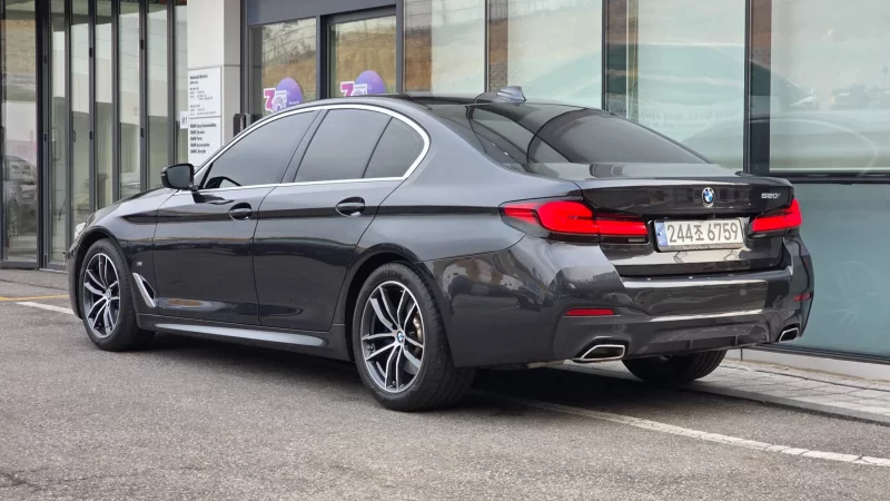 BMW 5-Series