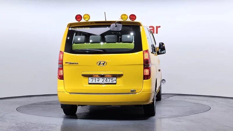 Hyundai Starex