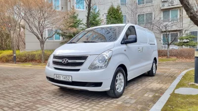 Hyundai Starex