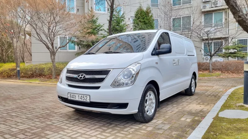 Hyundai Grand Starex