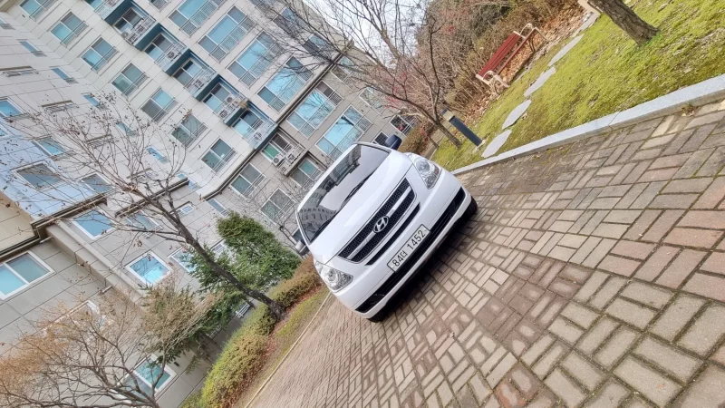 Hyundai Grand Starex