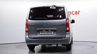 Hyundai Starex
