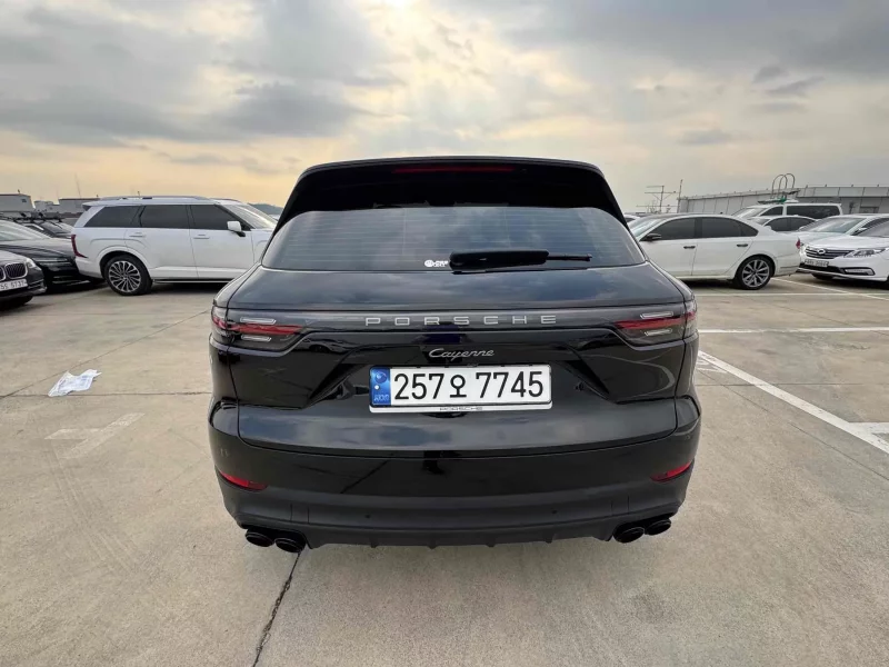 Porsche CAYENNE