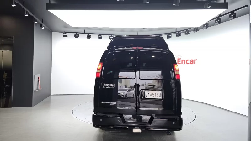 Chevrolet Express Van