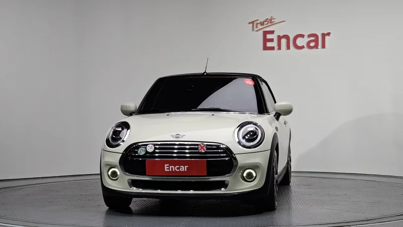 MINI Cooper Convertible