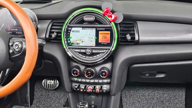 MINI Cooper Convertible