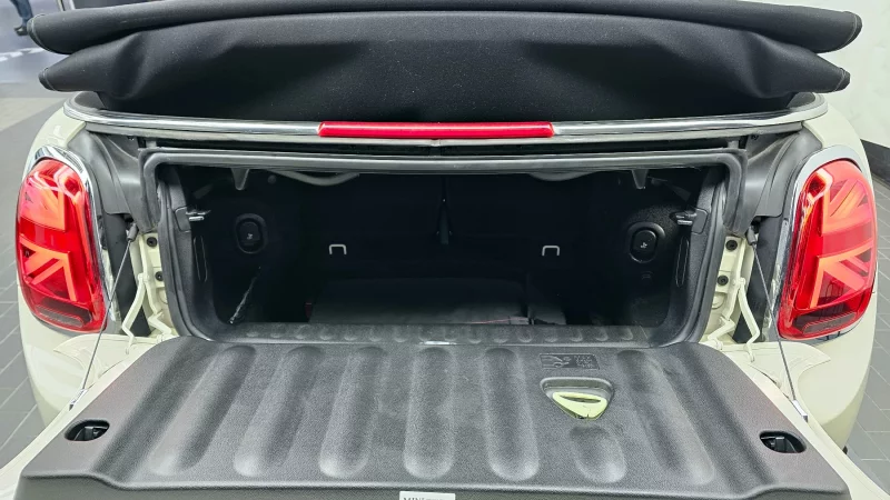 MINI Cooper Convertible