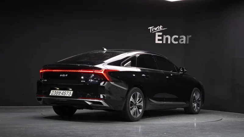 Kia K8