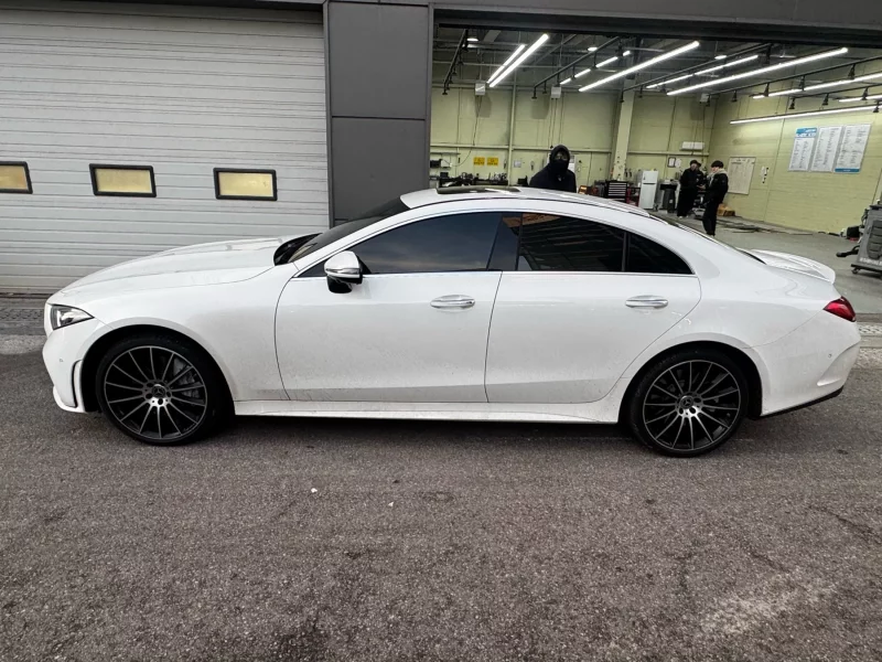 Mercedes-Benz CLS-Class