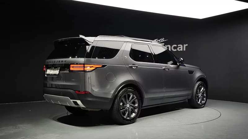 Land Rover DISCOVERY