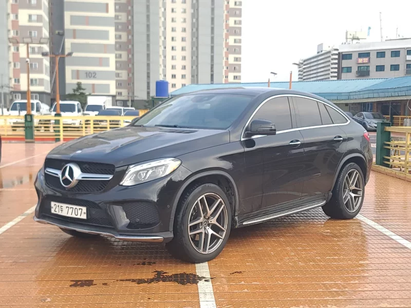 Mercedes-Benz GLE-Class