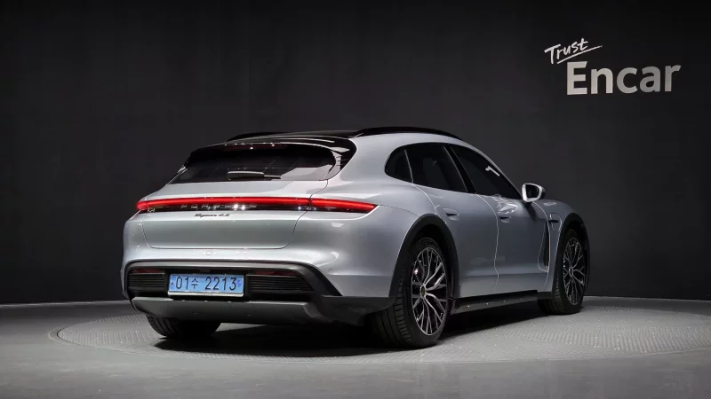 Porsche TAYCAN