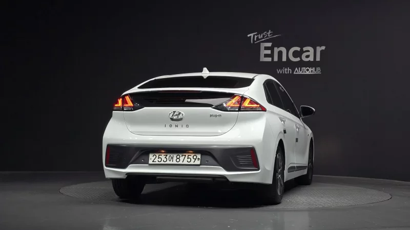 Hyundai Ioniq