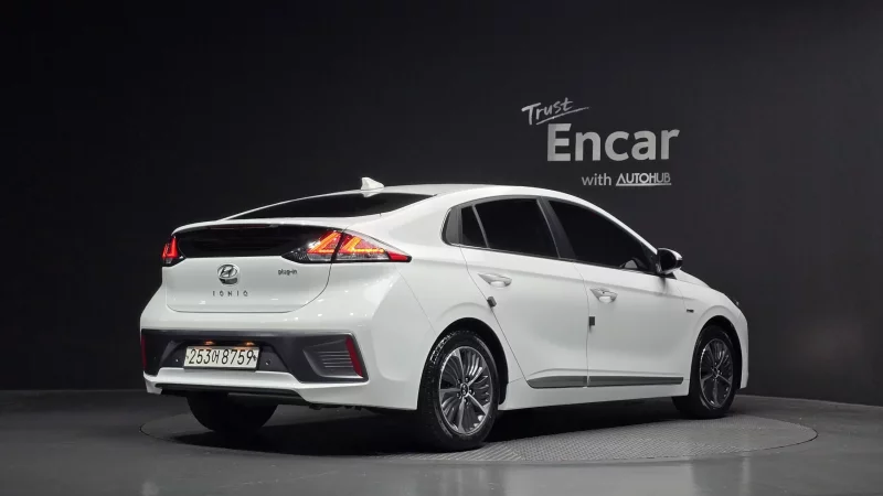 Hyundai Ioniq